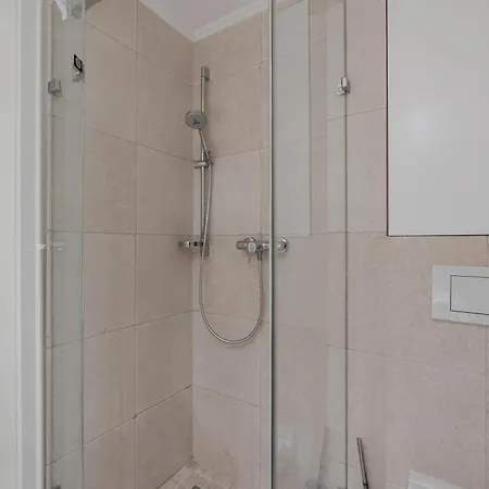 Lycka Apartmán *